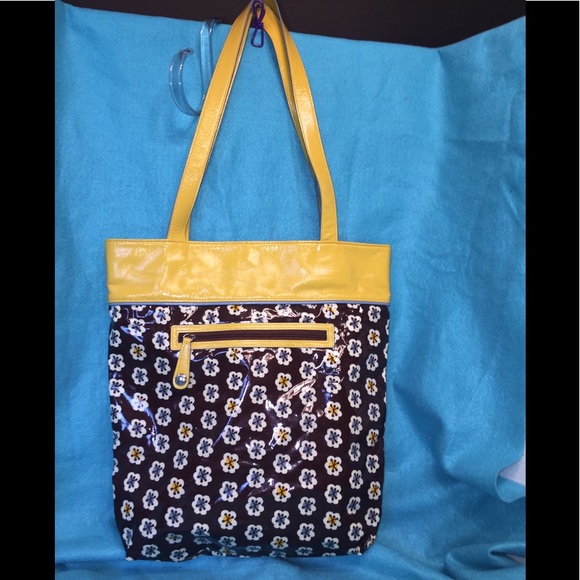 Vera Bradley’s Frills Design Tote / Brown & Yellow - Picture 2 of 7